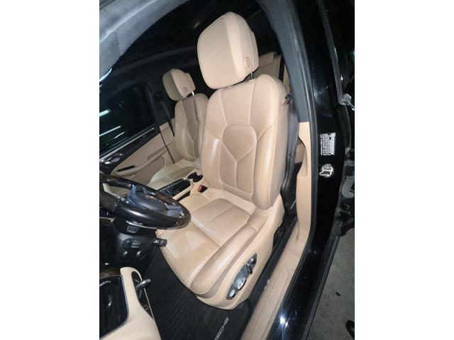 Photo of 2018 Black Porsche Macan