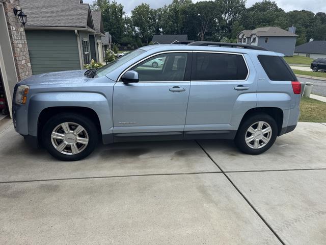 Photo of 2014 Blue GMC Terrain