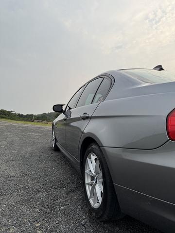 Photo of 2010 Gray BMW 328