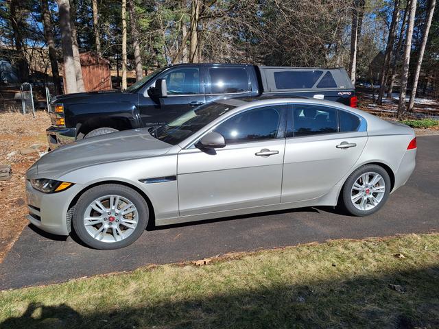 Photo of 2017 Silver Jaguar XE