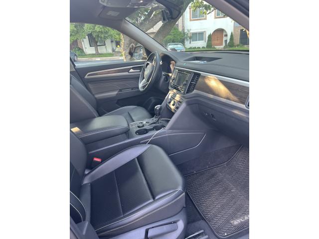 Photo of 2022 Gray Volkswagen Atlas