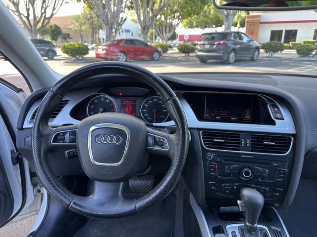 Photo of 2011 White Audi A4