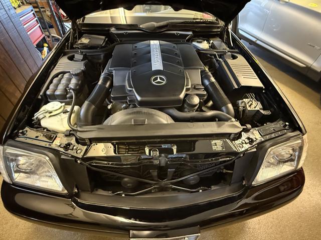 Photo of 2000 Black Mercedes-Benz SL-Class