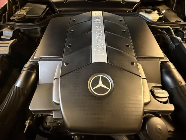Photo of 2000 Black Mercedes-Benz SL-Class