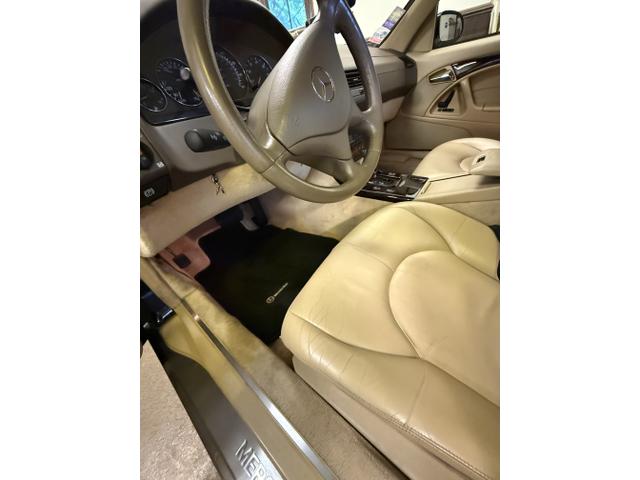 Photo of 2000 Black Mercedes-Benz SL-Class