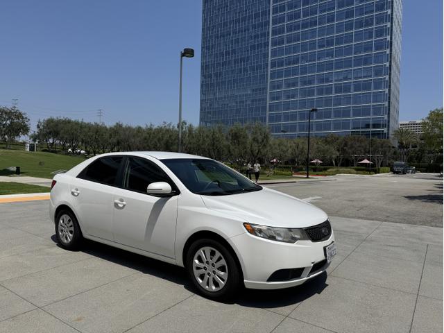 Photo of 2012 White Kia Forte