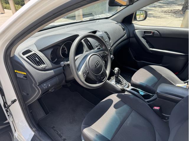 Photo of 2012 White Kia Forte