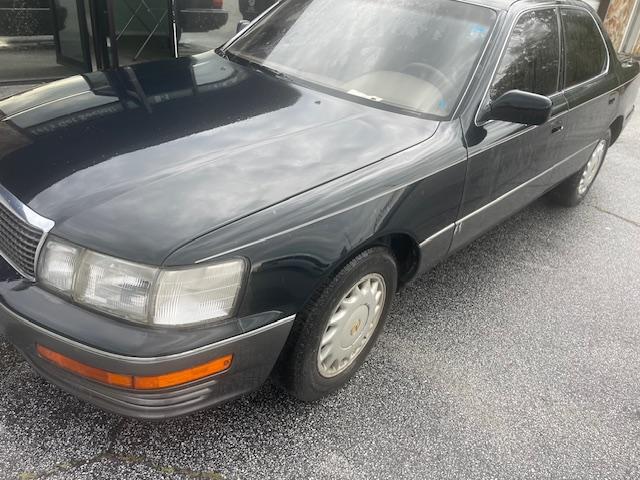 Photo of 1992 Black Lexus LS 400