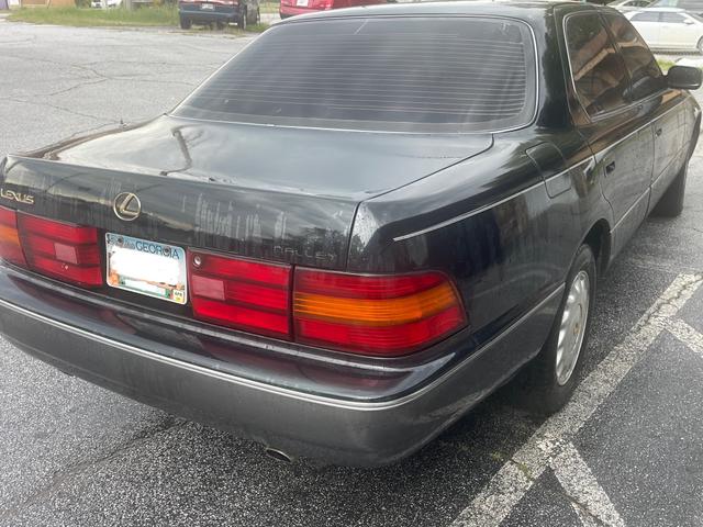 Photo of 1992 Black Lexus LS 400