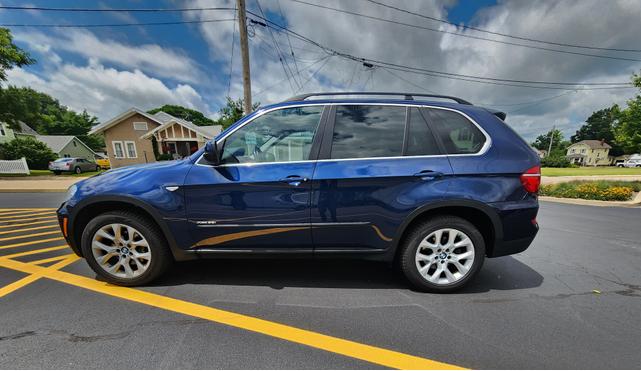 Photo of 2013 Blue BMW X5