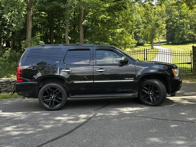 Photo of 2011 Black Chevrolet Tahoe