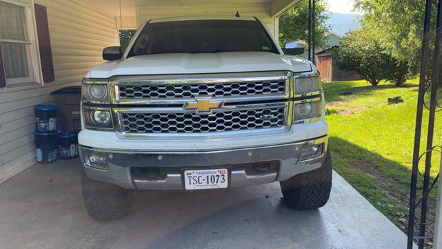 Photo of 2014 White Chevrolet Silverado 1500