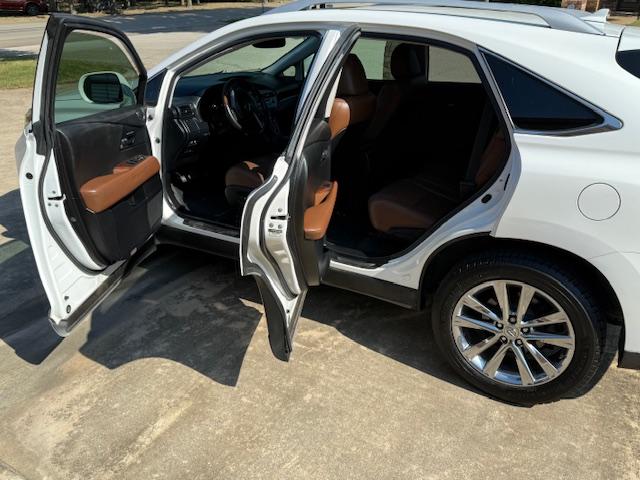 Photo of 2013 White Lexus RX 350