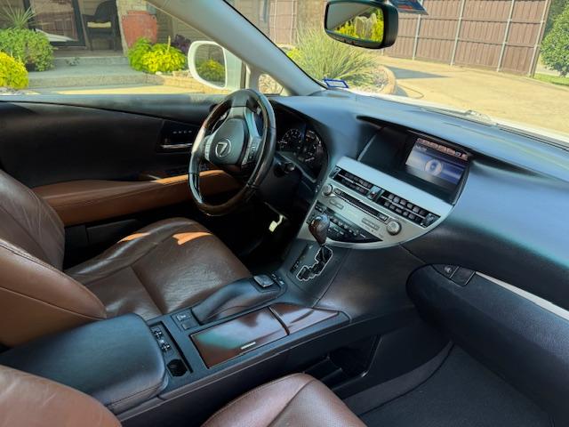 Photo of 2013 White Lexus RX 350