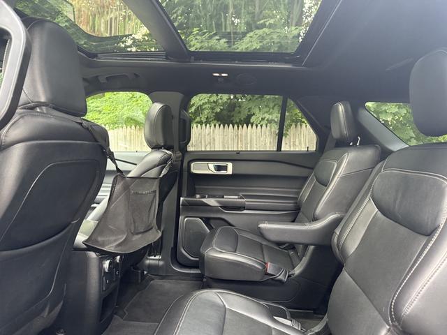 Photo of 2020 Silver Ford Explorer