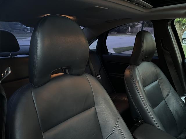 Photo of 2010 Black Volvo S40