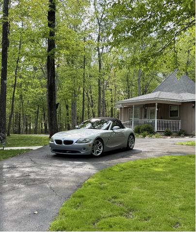 Photo of 2005 Silver BMW Z4