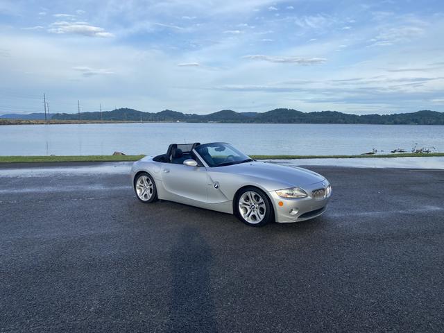 Photo of 2005 Silver BMW Z4
