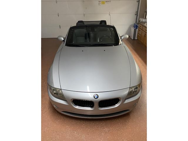 Photo of 2005 Silver BMW Z4