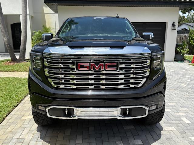 Photo of 2024 Black GMC Sierra 1500