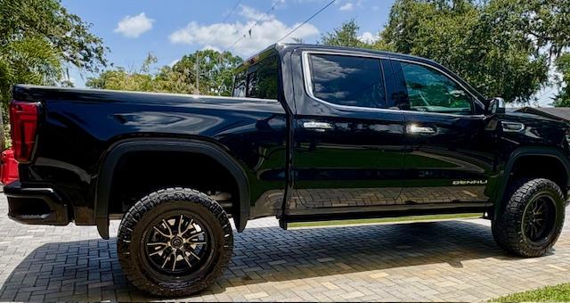 Photo of 2024 Black GMC Sierra 1500
