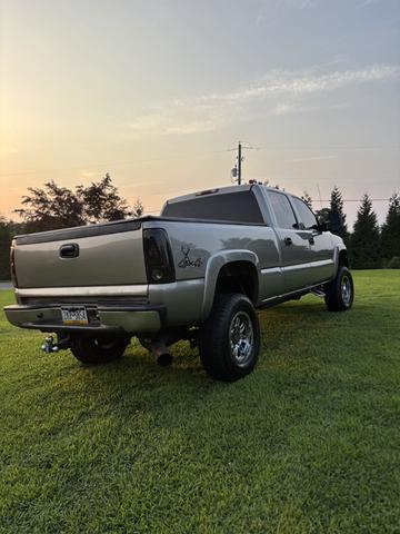 Photo of 2001 Beige Chevrolet Silverado 2500