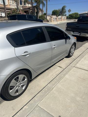 Photo of 2016 Silver Kia Forte