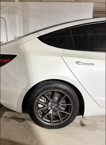 Photo of 2021 White Tesla Model 3