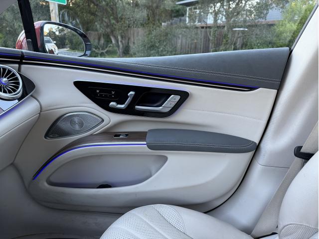 Photo of 2022 Red Mercedes-Benz EQS 580