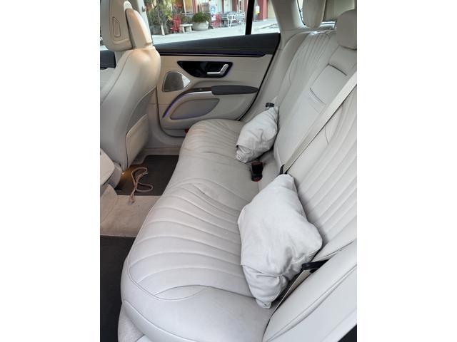 Photo of 2022 Red Mercedes-Benz EQS 580