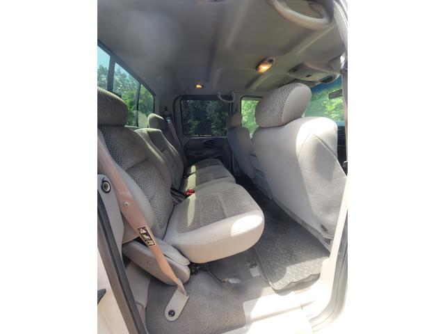 Photo of 2002 White Ford F-150