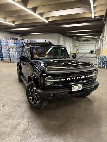Photo of 2022 Black Ford Bronco