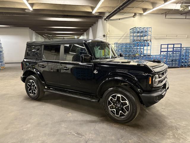 Photo of 2022 Black Ford Bronco