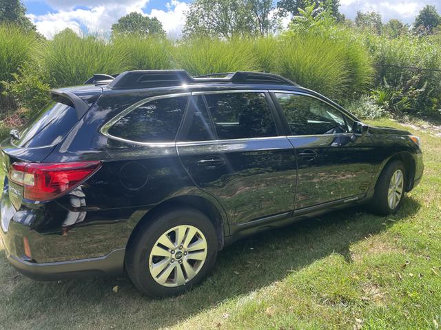 Photo of 2017 Black Subaru Outback