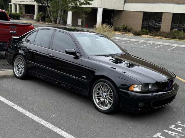 Photo of 2000 Black BMW M5