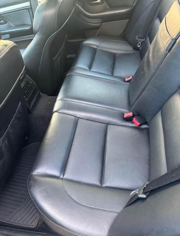 Photo of 2000 Black BMW M5