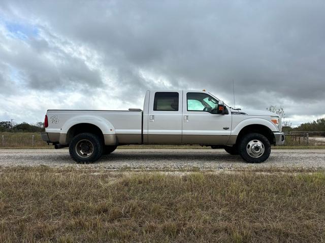 Photo of 2012 White Ford F-350