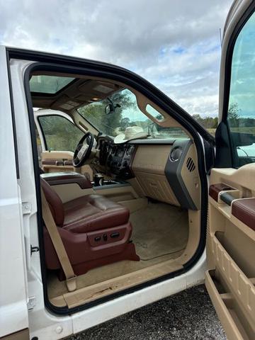 Photo of 2012 White Ford F-350