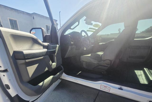 Photo of 2017 White Ford F-150