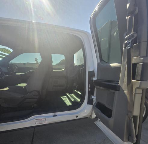 Photo of 2017 White Ford F-150