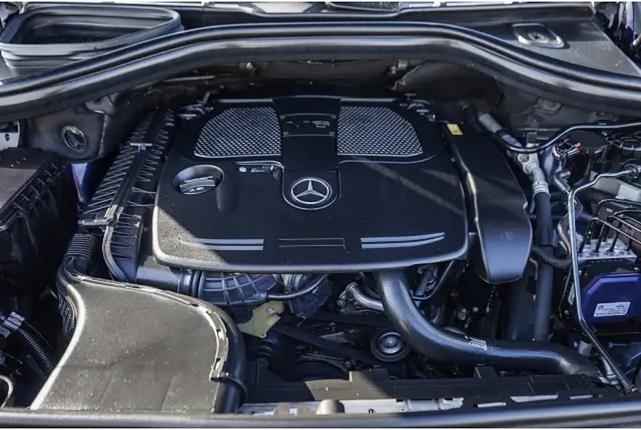 Photo of 2016 Blue Mercedes-Benz GLE-Class