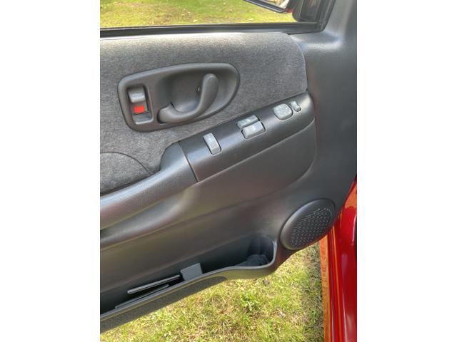 Photo of 2002 Red Chevrolet Blazer