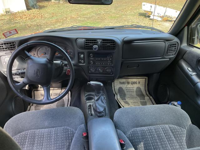 Photo of 2002 Red Chevrolet Blazer