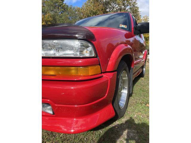 Photo of 2002 Red Chevrolet Blazer