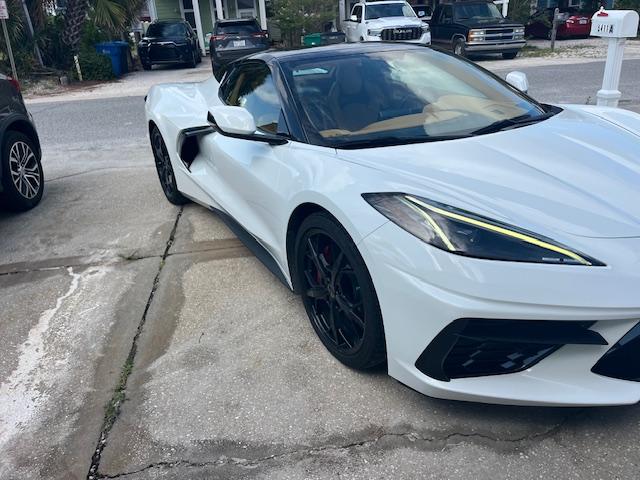 Photo of 2022 White Chevrolet Corvette