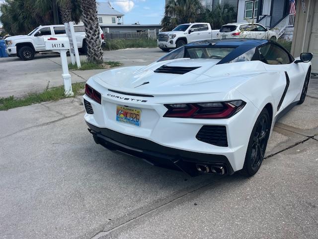 Photo of 2022 White Chevrolet Corvette