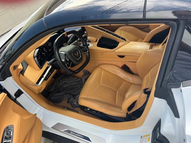 Photo of 2022 White Chevrolet Corvette
