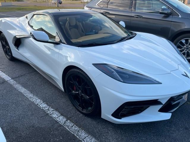 Photo of 2022 White Chevrolet Corvette