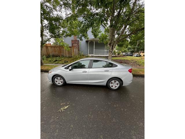 Photo of 2016 Silver Chevrolet Cruze