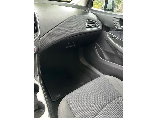 Photo of 2016 Silver Chevrolet Cruze